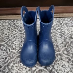 Crocs rain boots size J3 like new blue